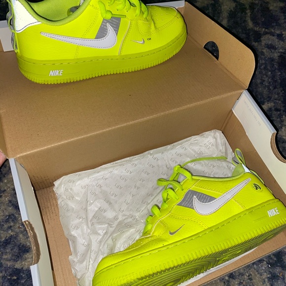 AIR FORCE 1 - Picture 3 of 4